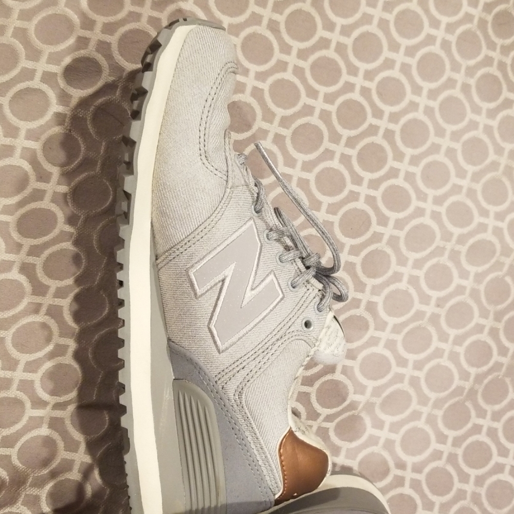 New Balance 574 - Picture 2 of 6